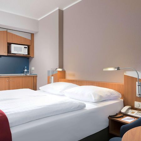 Ramada By Wyndham Hannover Messe Laatzen Εξωτερικό φωτογραφία