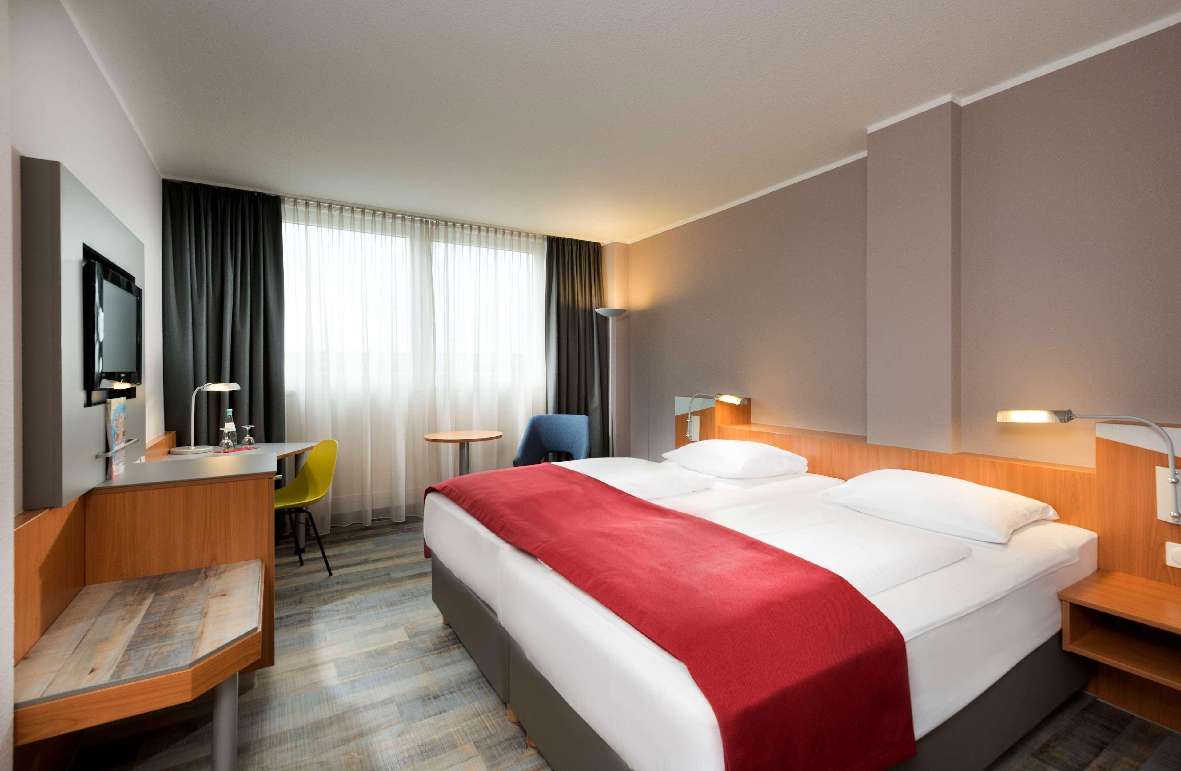 Ramada By Wyndham Hannover Messe Laatzen Εξωτερικό φωτογραφία