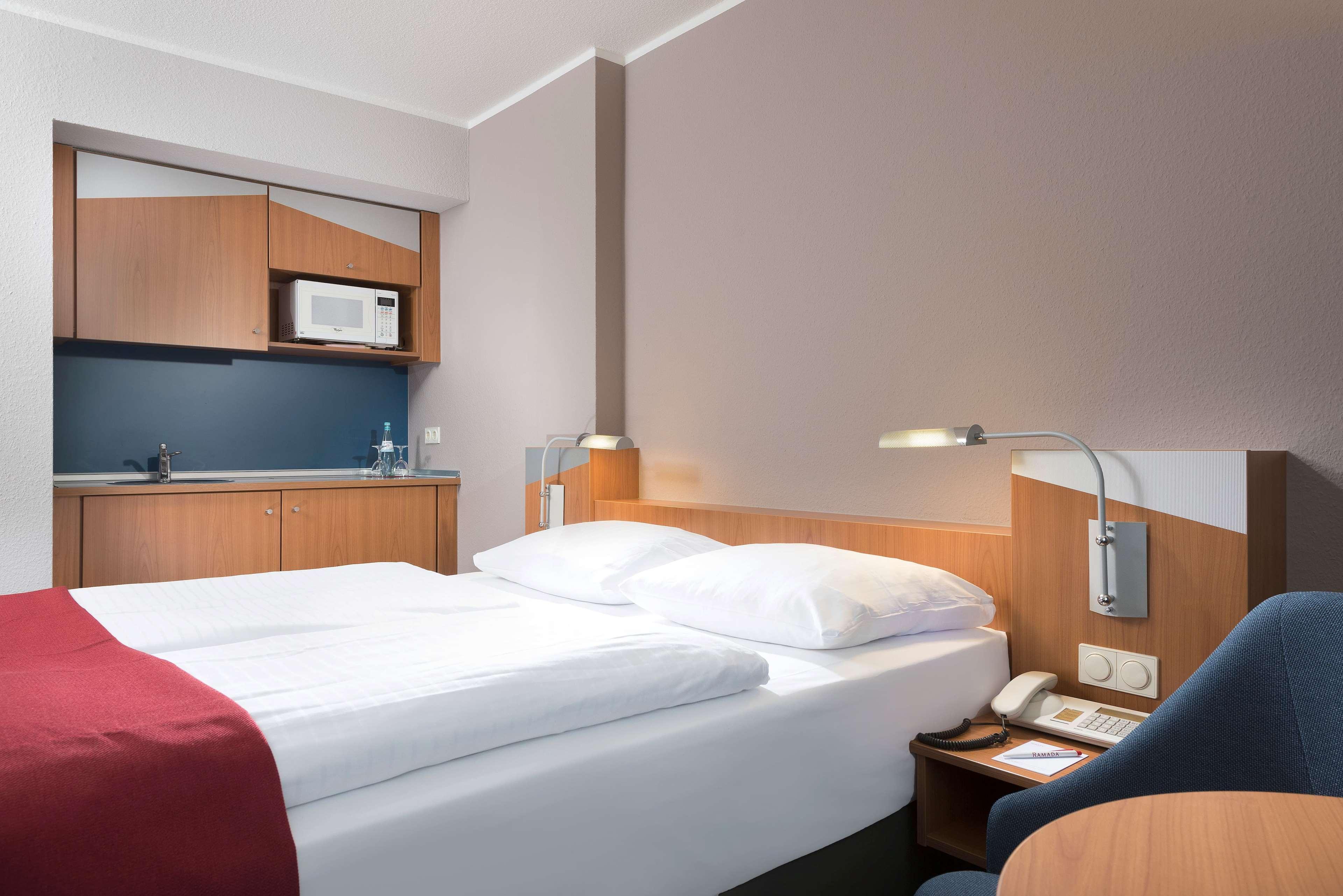 Ramada By Wyndham Hannover Messe Laatzen Εξωτερικό φωτογραφία