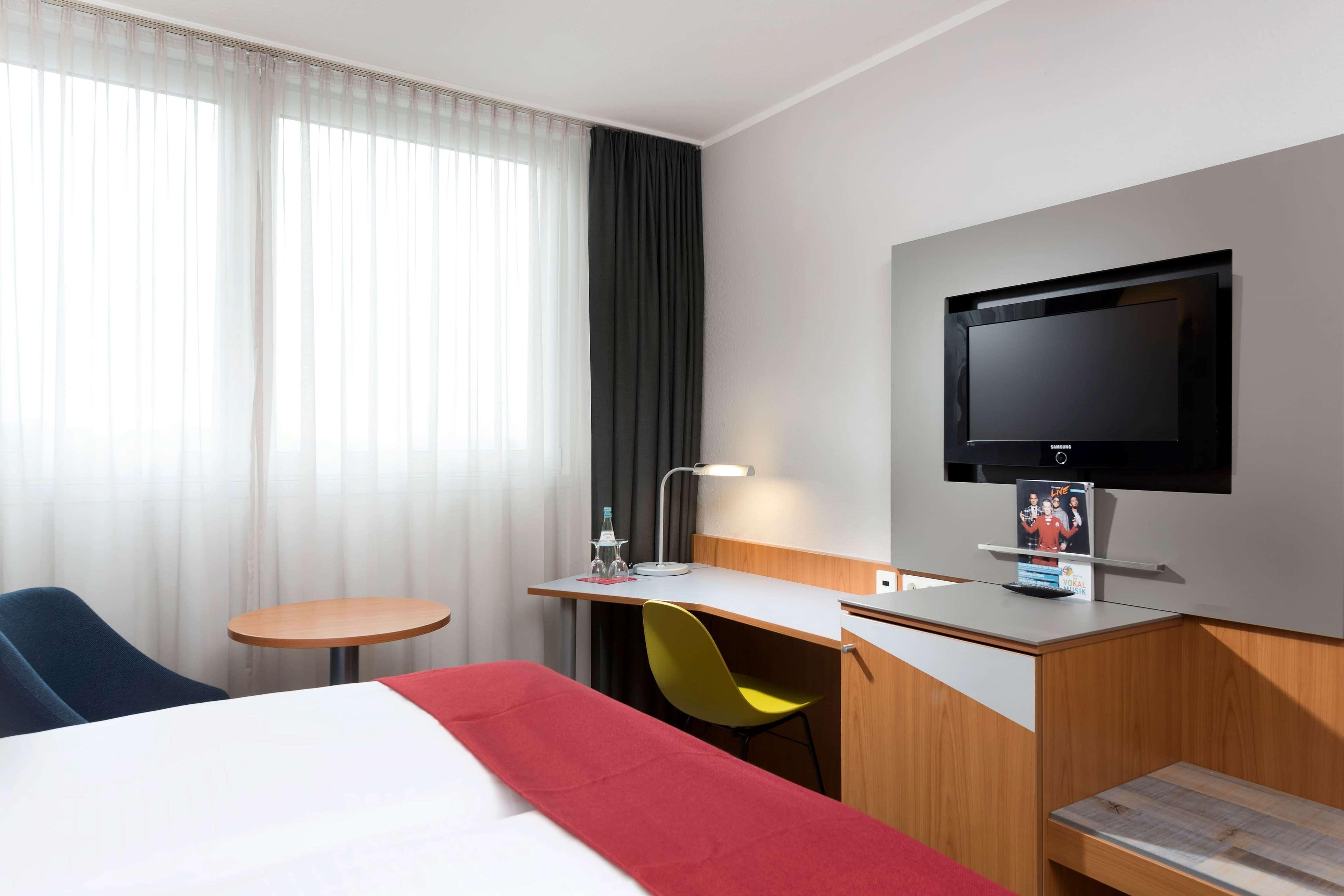 Ramada By Wyndham Hannover Messe Laatzen Εξωτερικό φωτογραφία
