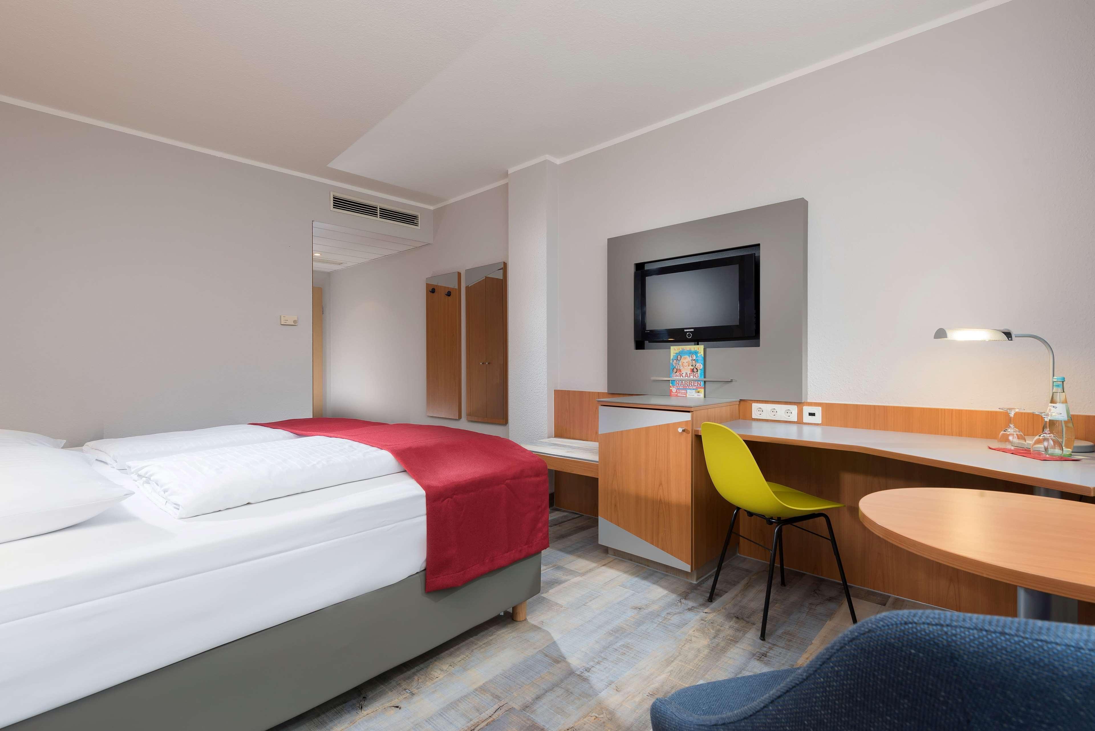 Ramada By Wyndham Hannover Messe Laatzen Εξωτερικό φωτογραφία