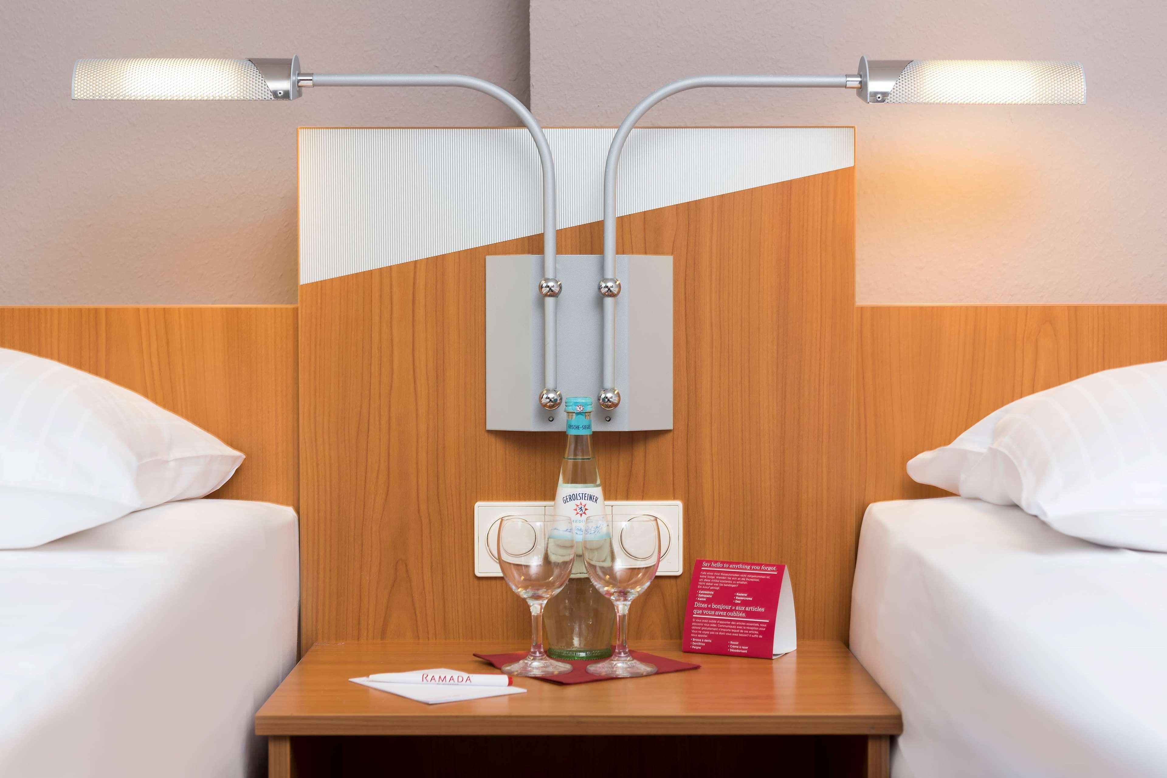 Ramada By Wyndham Hannover Messe Laatzen Εξωτερικό φωτογραφία