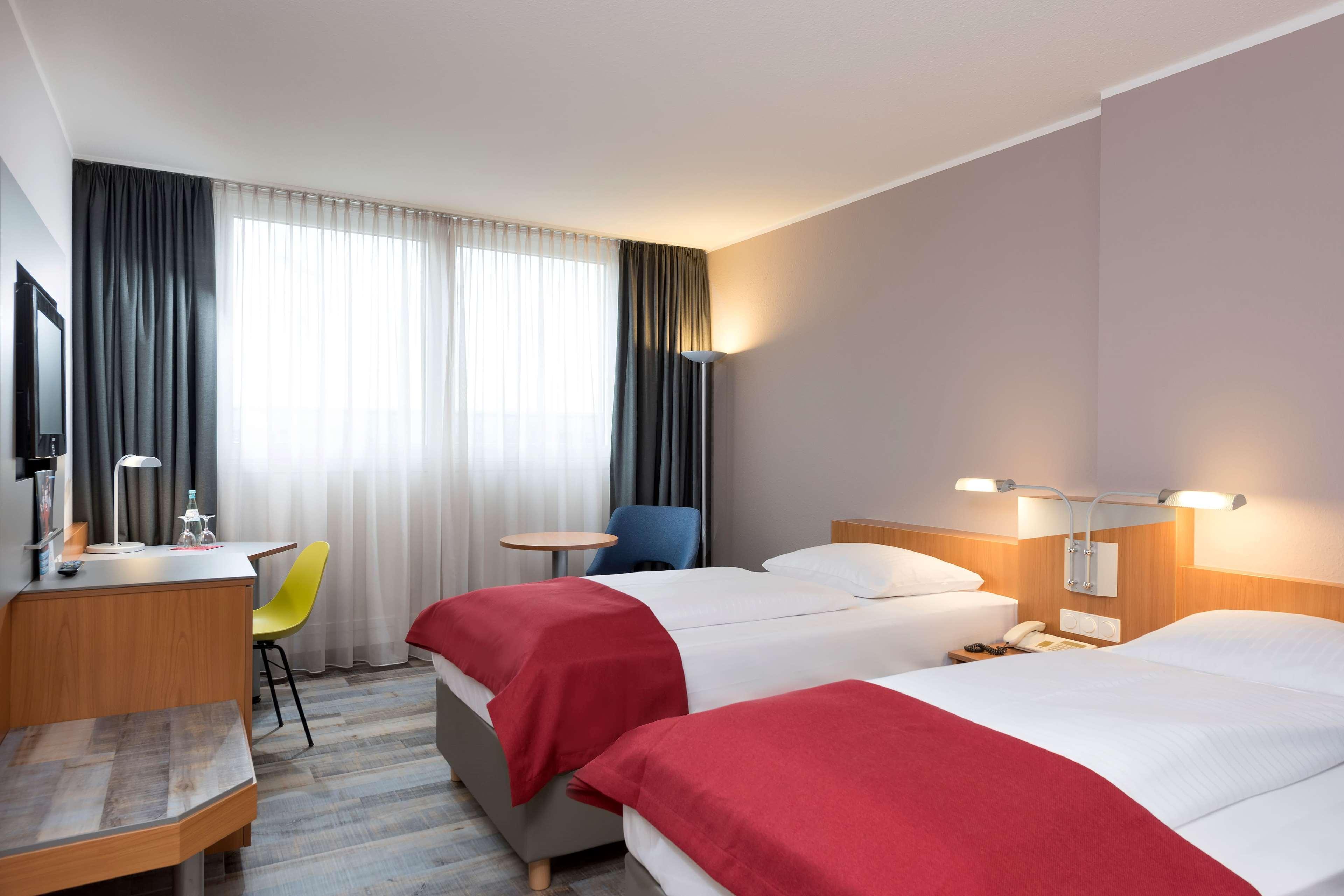 Ramada By Wyndham Hannover Messe Laatzen Εξωτερικό φωτογραφία