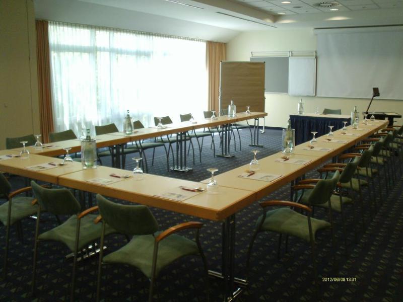 Ramada By Wyndham Hannover Messe Laatzen Εξωτερικό φωτογραφία
