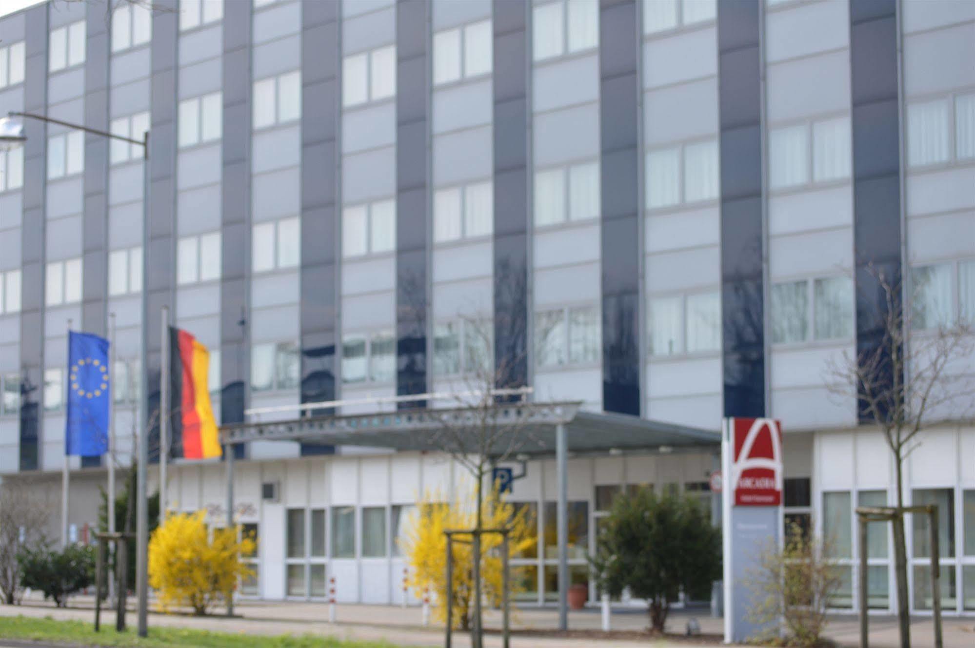 Ramada By Wyndham Hannover Messe Laatzen Εξωτερικό φωτογραφία